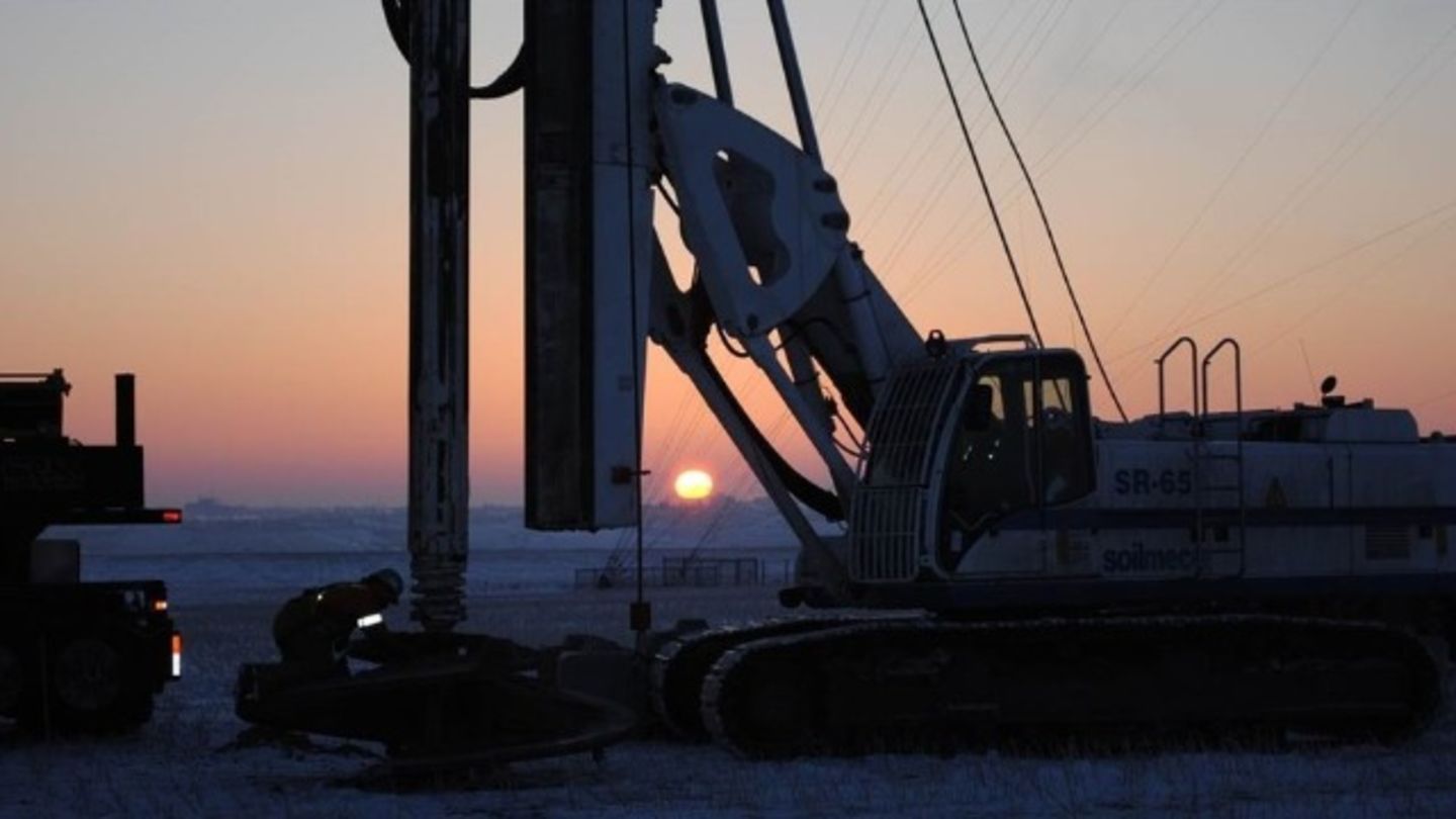 HiDubai-business-power-axes-piling-foundation-construction-heavy-industries-construction-renovation-business-bay-dubai