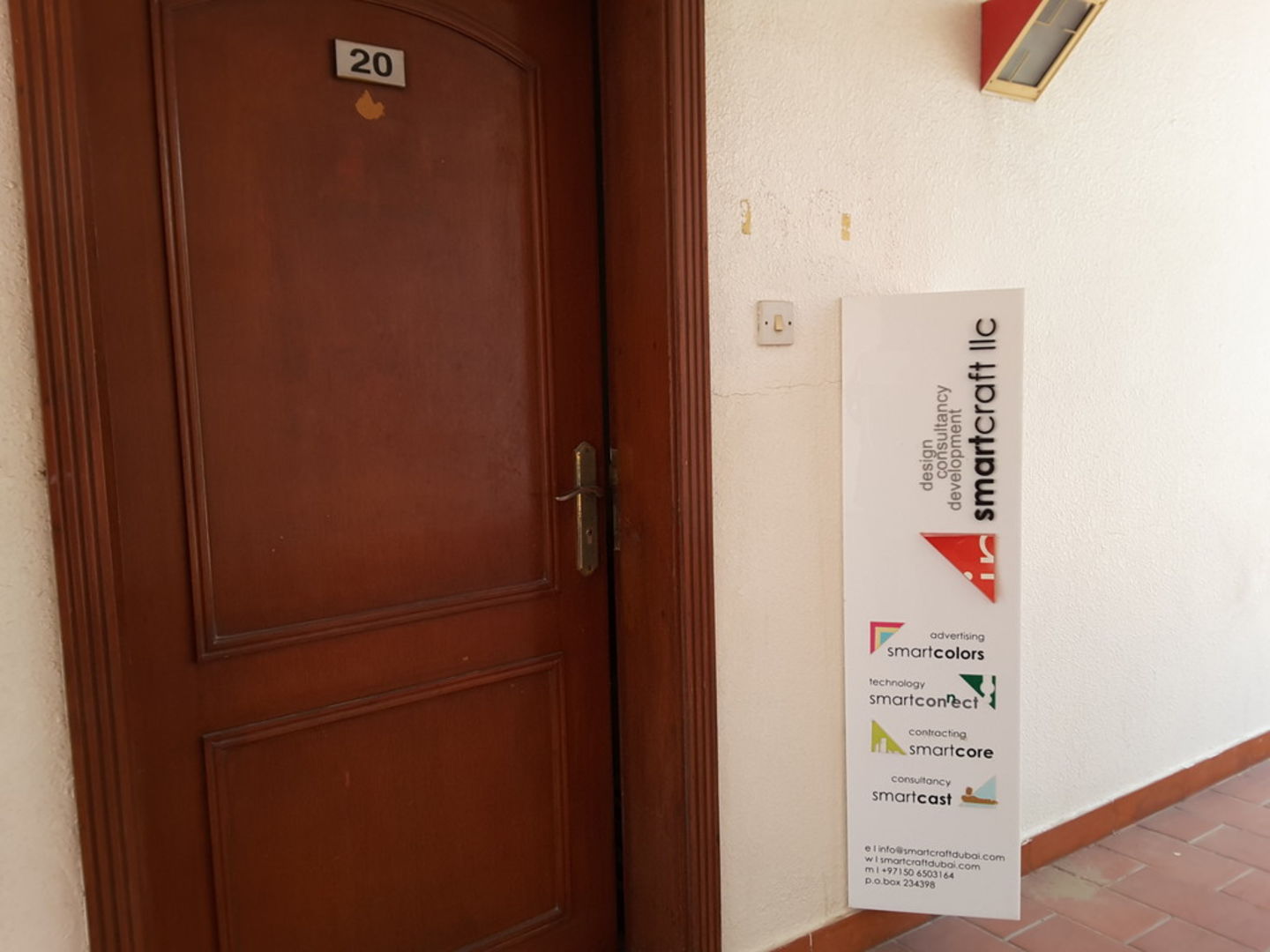 HiDubai-business-smart-craft-interiors-home-interior-designers-architects-al-garhoud-dubai-2