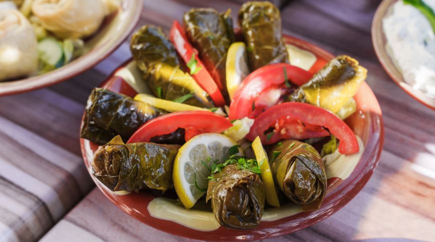 HiDubai-business-golestan-restaurant-food-beverage-restaurants-bars-al-garhoud-dubai-3
