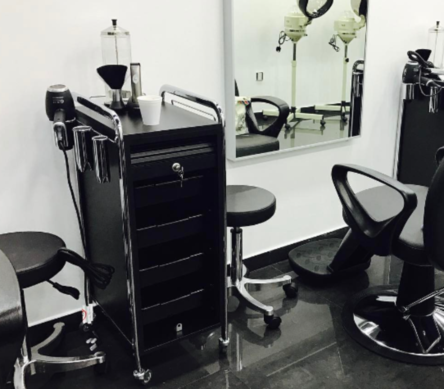 HiDubai-business-matinee-gents-salon-beauty-wellness-health-beauty-salons-corniche-deira-dubai