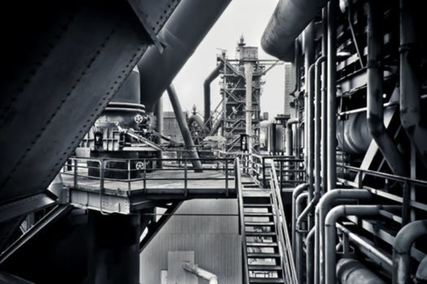 HiDubai-business-excel-enertech-construction-heavy-industries-oil-gas-companies-discovery-gardens-jebel-ali-1-dubai