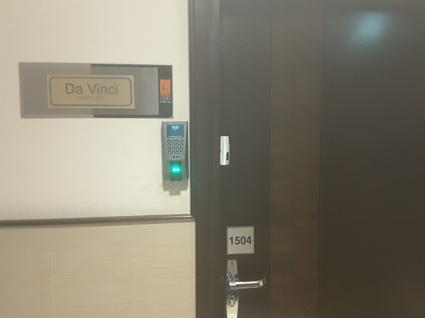 HiDubai-business-da-vinci-dental-art-beauty-wellness-health-labs-medical-test-centres-trade-centre-1-dubai