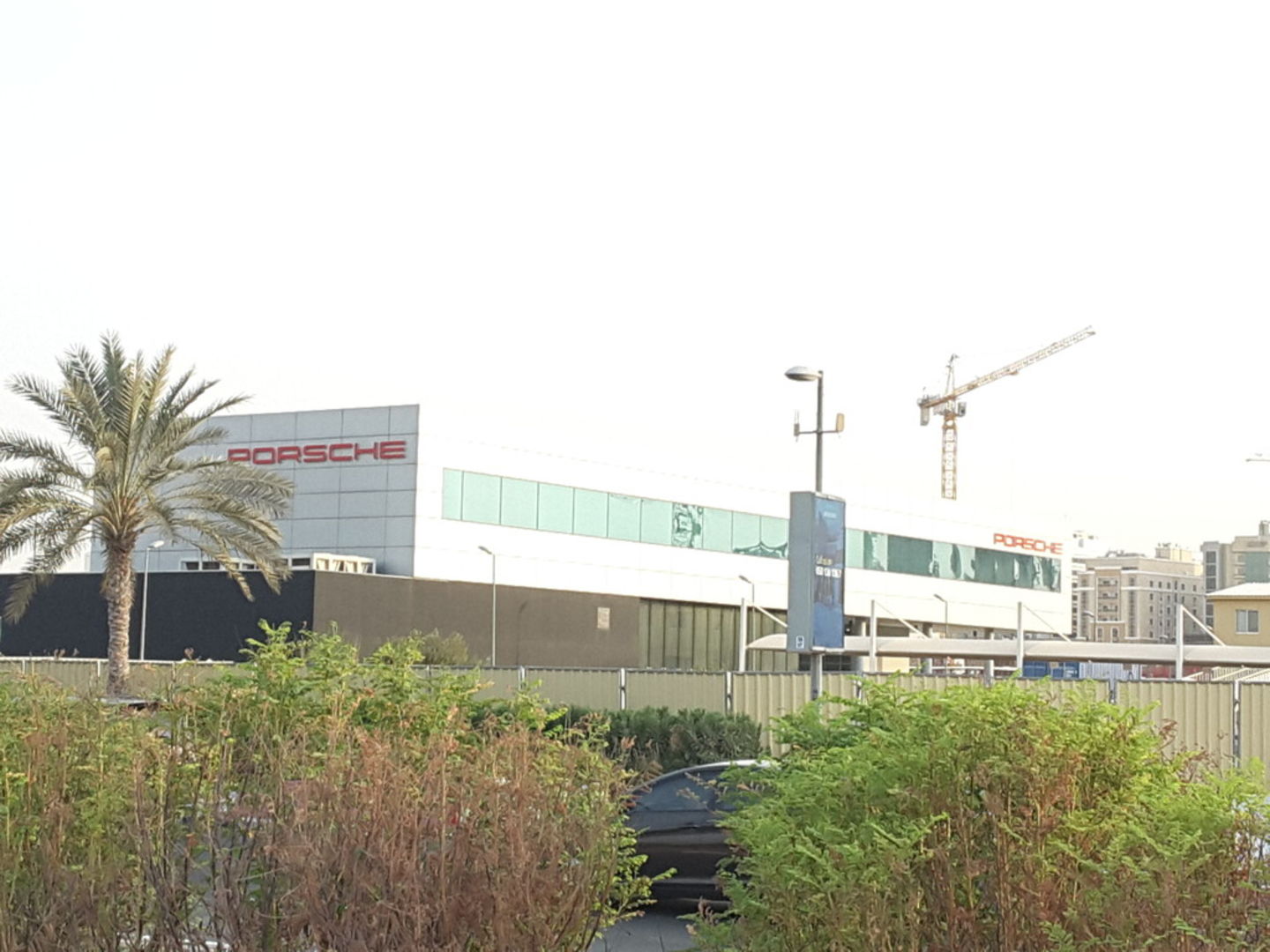 HiDubai-business-porsche-middle-east-transport-vehicle-services-car-showrooms-service-centres-dubai-silicon-oasis-nadd-hessa-dubai-2