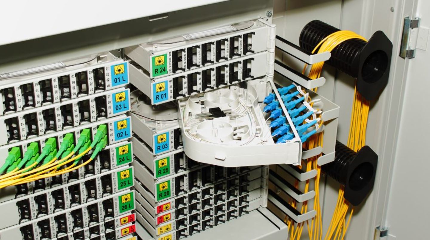 HiDubai-business-modern-merchants-general-trading-b2b-services-distributors-wholesalers-dubai-investment-park-1-dubai