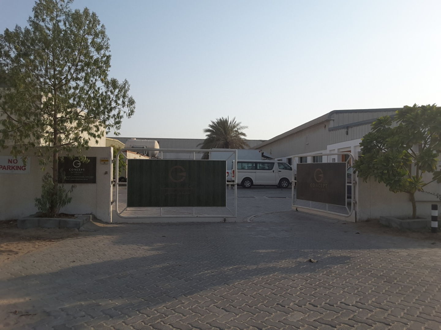 HiDubai-business-concept-interiors-shopping-furniture-decor-al-quoz-industrial-2-dubai