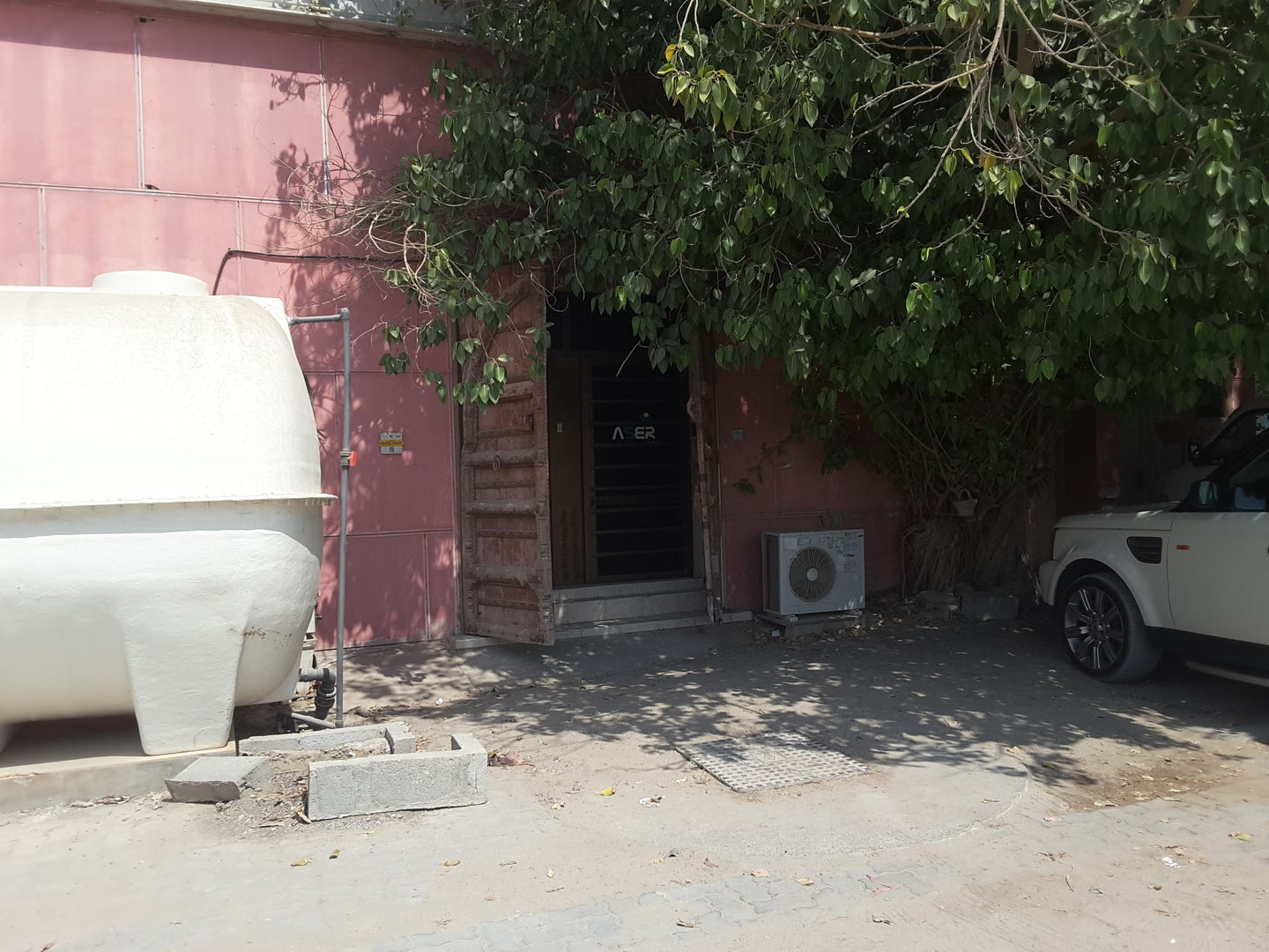 HiDubai-business-aser-electric-trading-home-hardware-fittings-al-quoz-industrial-3-dubai-2
