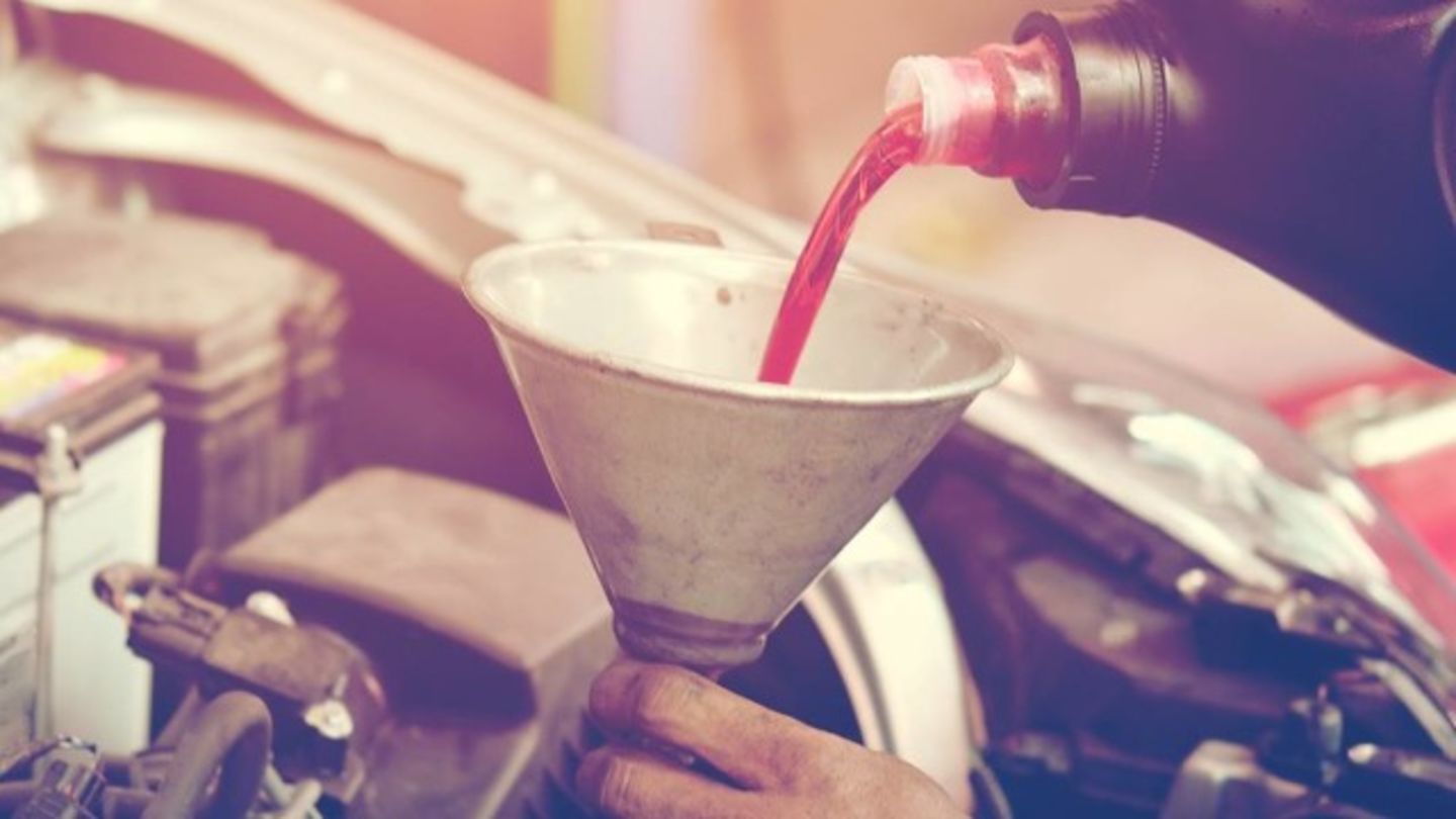HiDubai-business-super-lube-transport-vehicle-services-car-assistance-repair-al-quoz-4-dubai