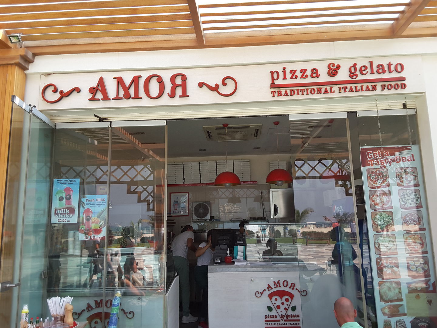 HiDubai-business-amor-pizza-gelato-food-beverage-restaurants-bars-umm-suqeim-1-dubai-2