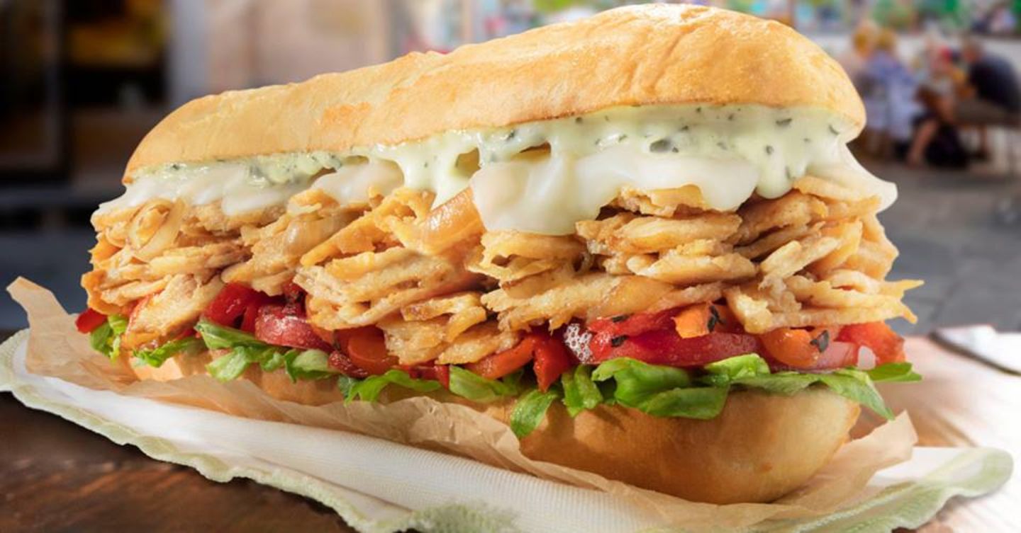 HiDubai-business-charleys-philly-steaks-food-beverage-restaurants-bars-international-city-warsan-1-dubai-2