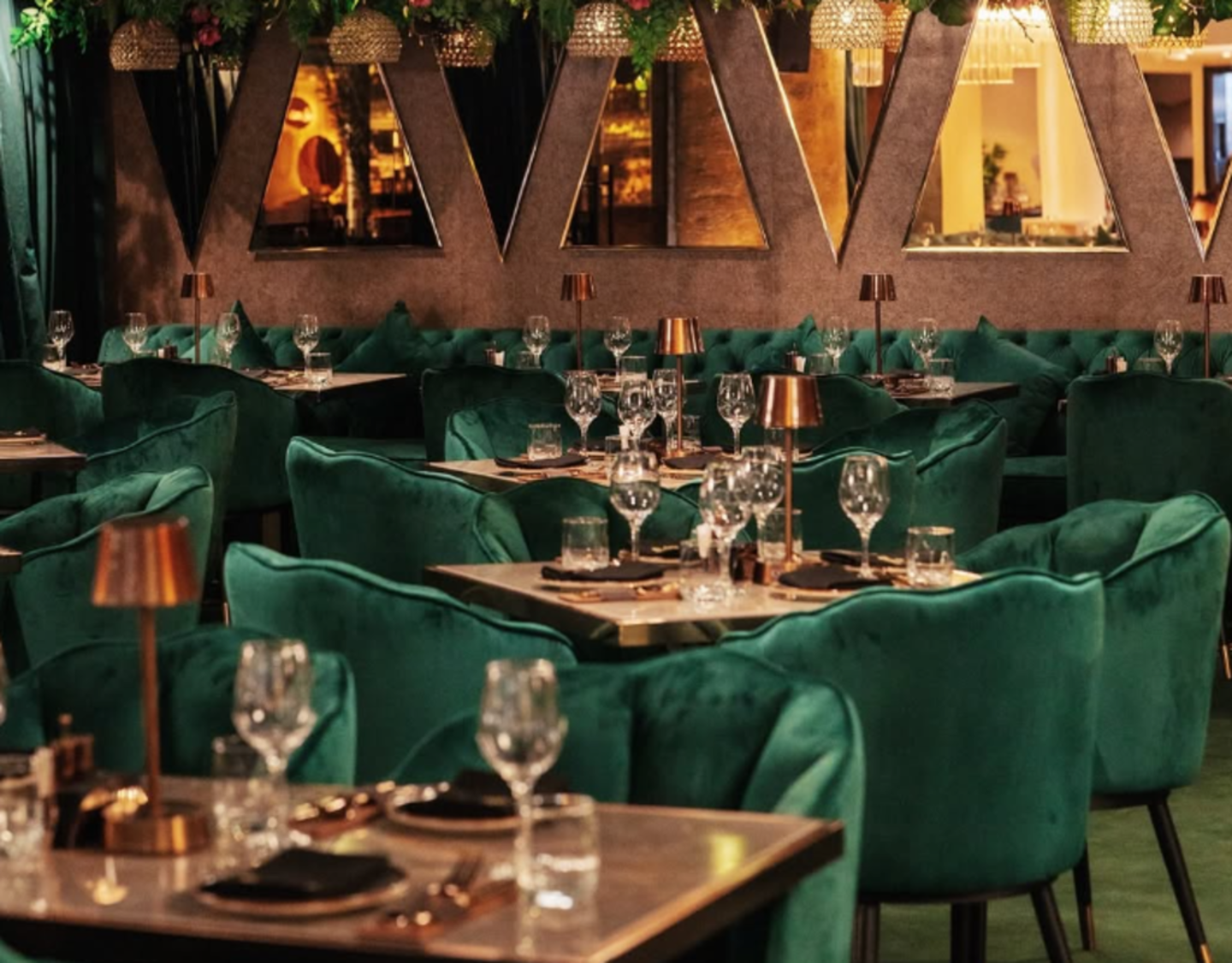 HiDubai-business-coco-grill-lounge-food-beverage-restaurants-bars-dubai-international-financial-centre-zaabeel-2-dubai