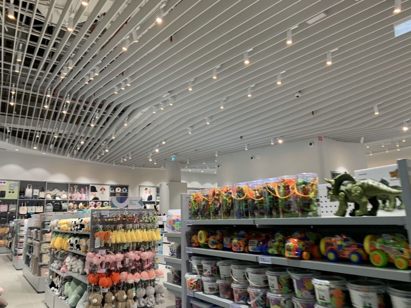 Mumuso Supermarkets Hypermarkets Grocery Stores In Burj Khalifa 