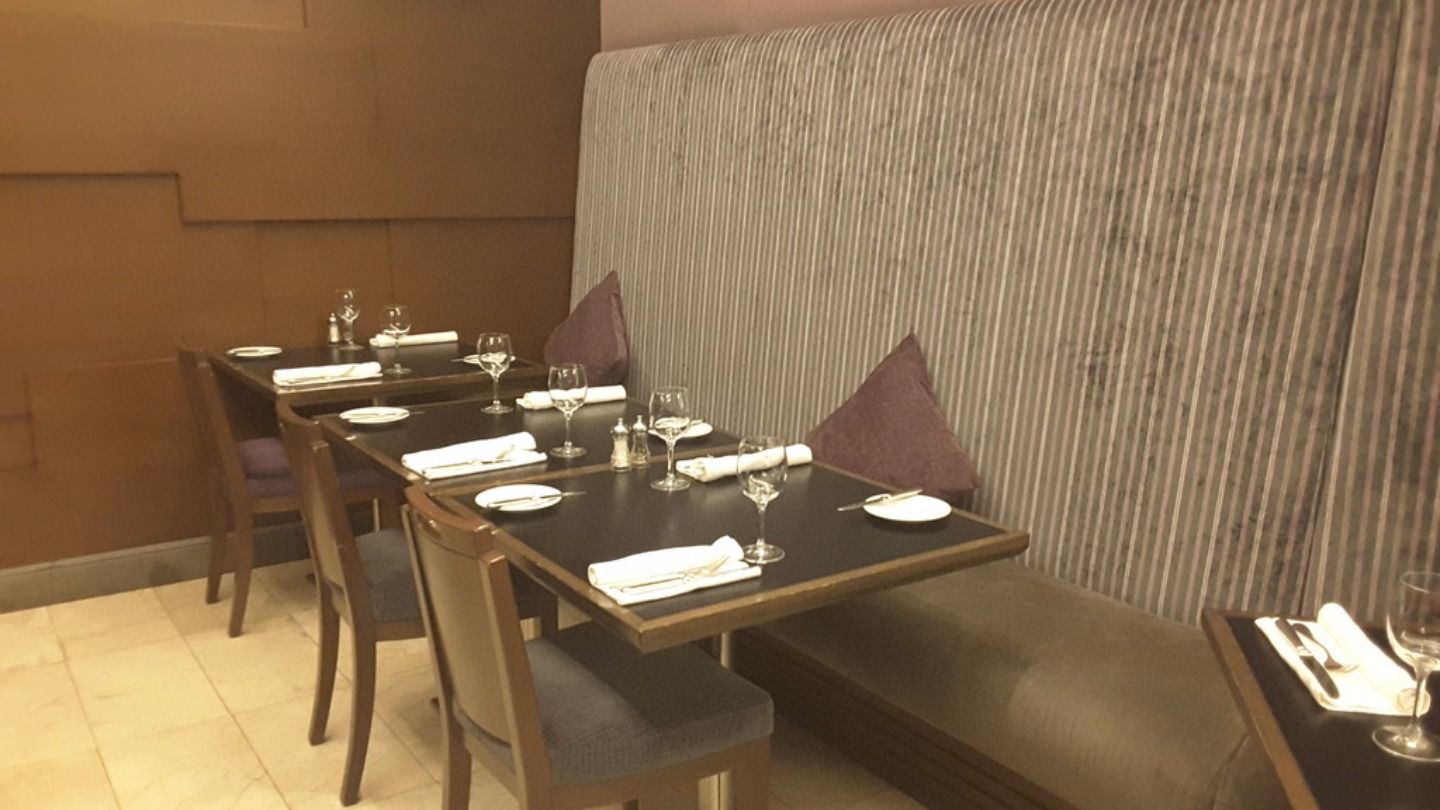 HiDubai-business-salmontini-le-resto-food-beverage-restaurants-bars-al-barsha-1-dubai-2