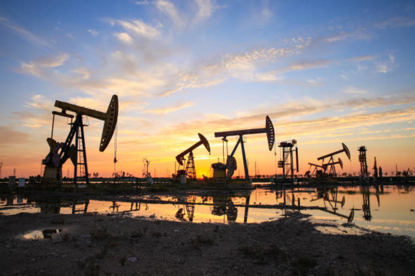 HiDubai-business-rkv-trading-crude-oil-abroad-construction-heavy-industries-oil-gas-companies-al-rigga-dubai