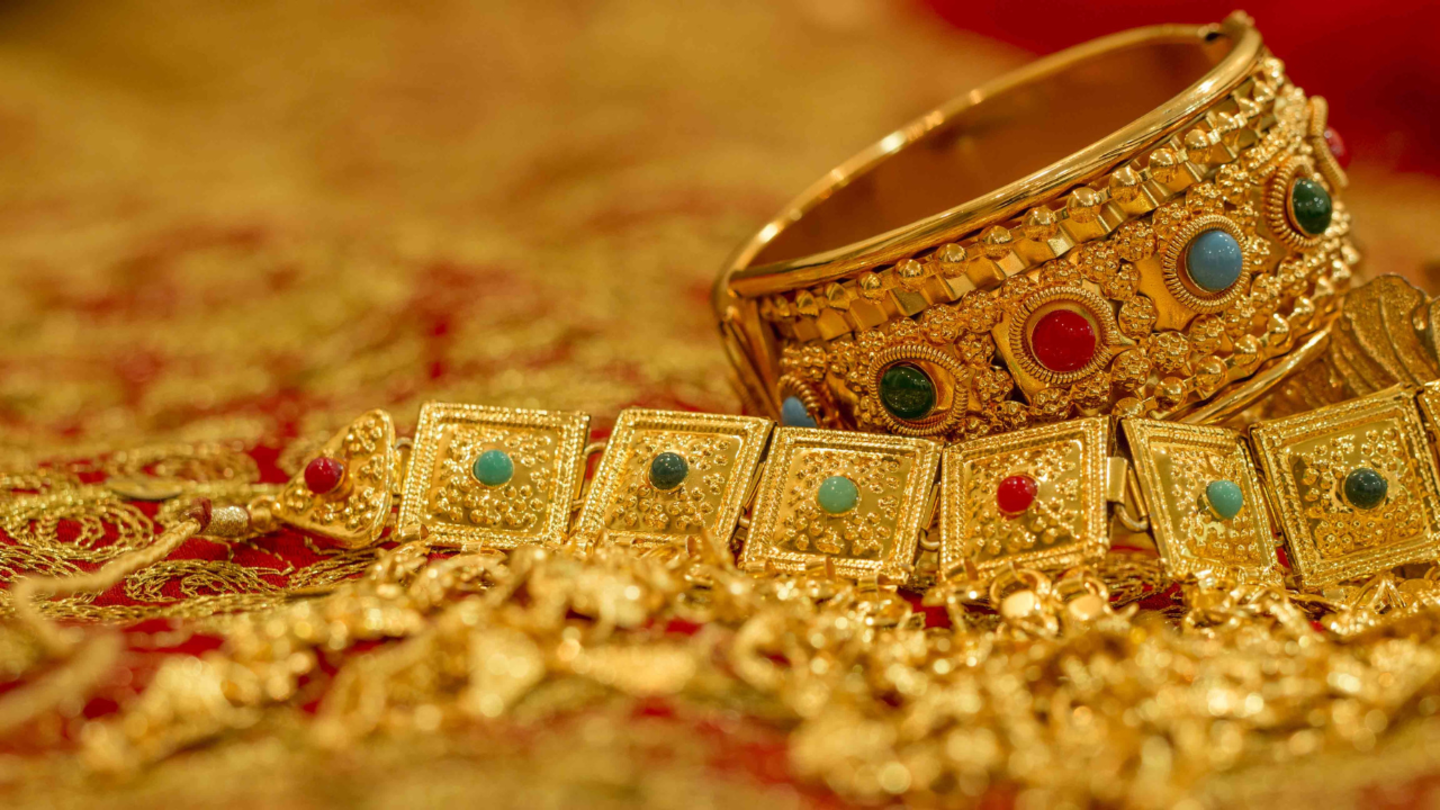 HiDubai-business-nasco-gold-shopping-jewellery-precious-stones-dubai-investment-park-2-dubai