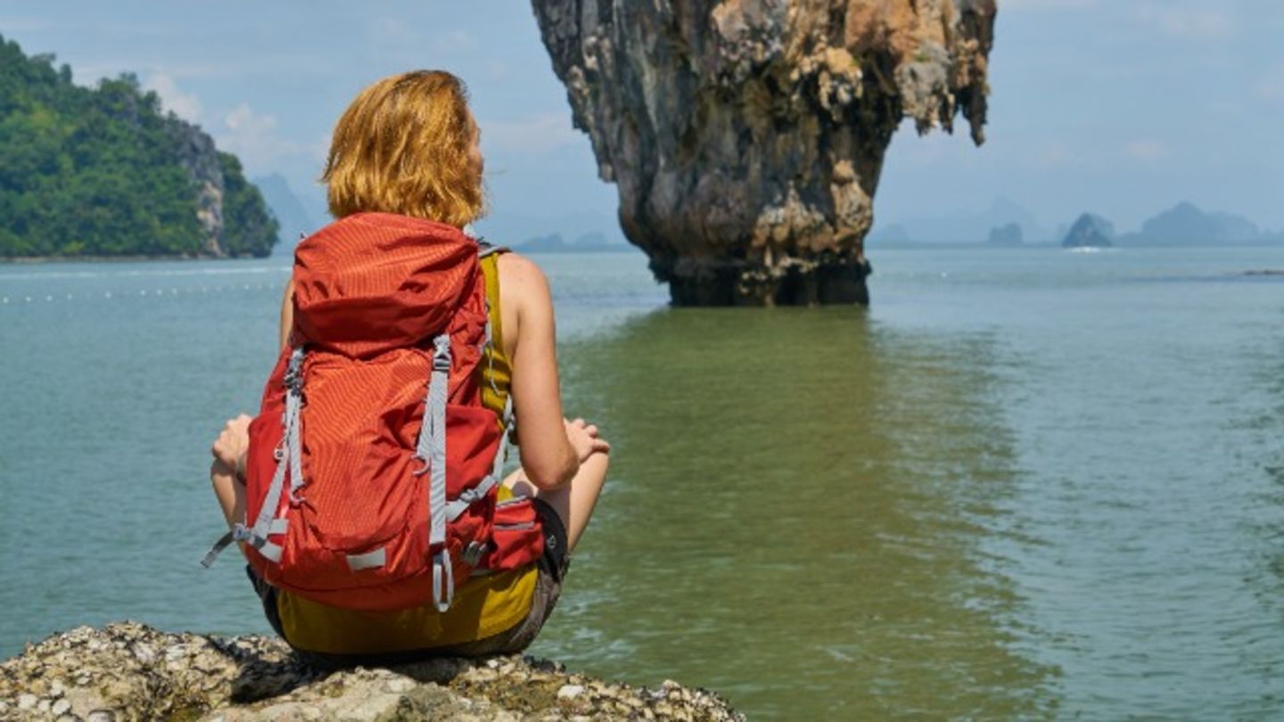 HiDubai-business-fly-link-travel-tourism-hotels-tourism-travel-ticketing-agencies-al-murar-dubai