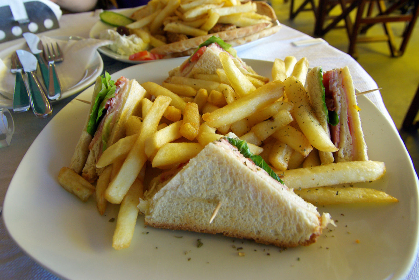 HiDubai-business-tareeq-jabal-al-noor-restaurant-sweets-food-beverage-restaurants-bars-ras-al-khor-industrial-3-dubai-2