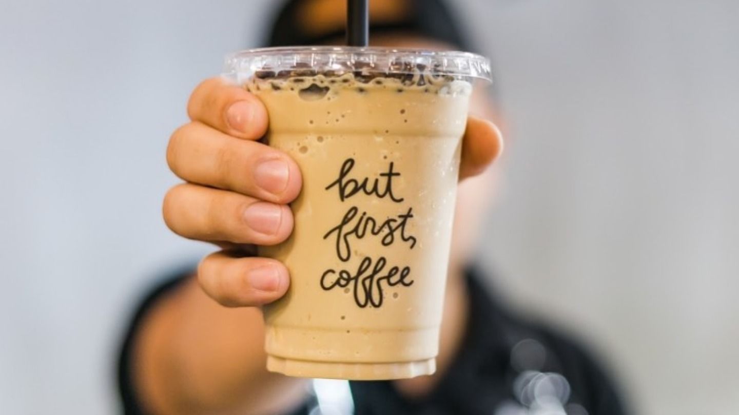 HiDubai-business-no-seven-retro-cafe-food-beverage-coffee-shops-al-khawaneej-1-dubai-2