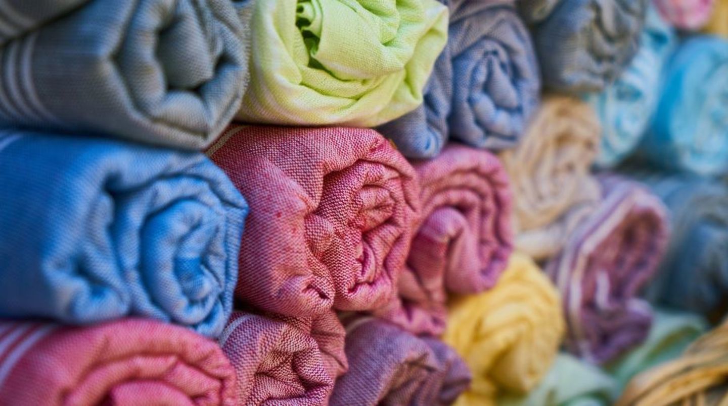 HiDubai-business-alaqial-textiles-garments-trading-shopping-apparel-al-daghaya-dubai