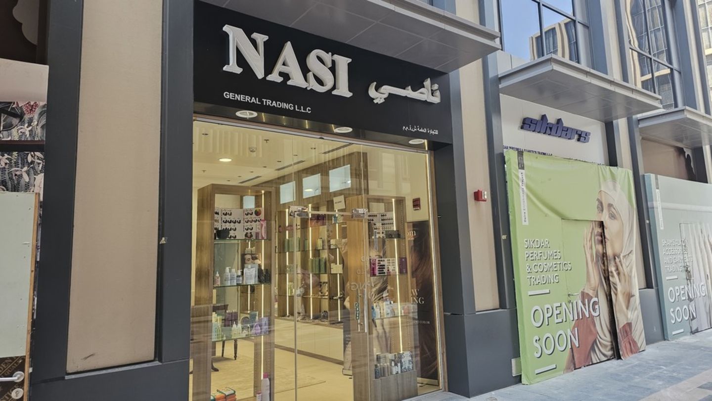 HiDubai-business-nasi-general-trading-shopping-beauty-cosmetics-stores-corniche-deira-dubai