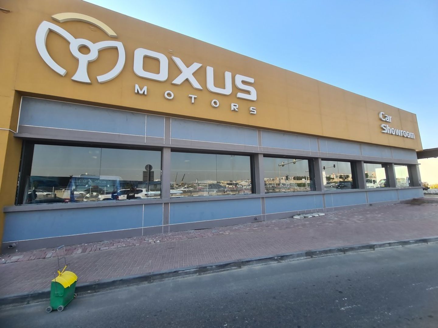 HiDubai-business-oxus-motors-transport-vehicle-services-car-showrooms-service-centres-ras-al-khor-industrial-2-dubai-1