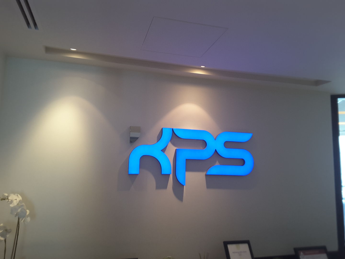 HiDubai-business-kinnarps-project-solutions-shopping-furniture-decor-business-bay-dubai