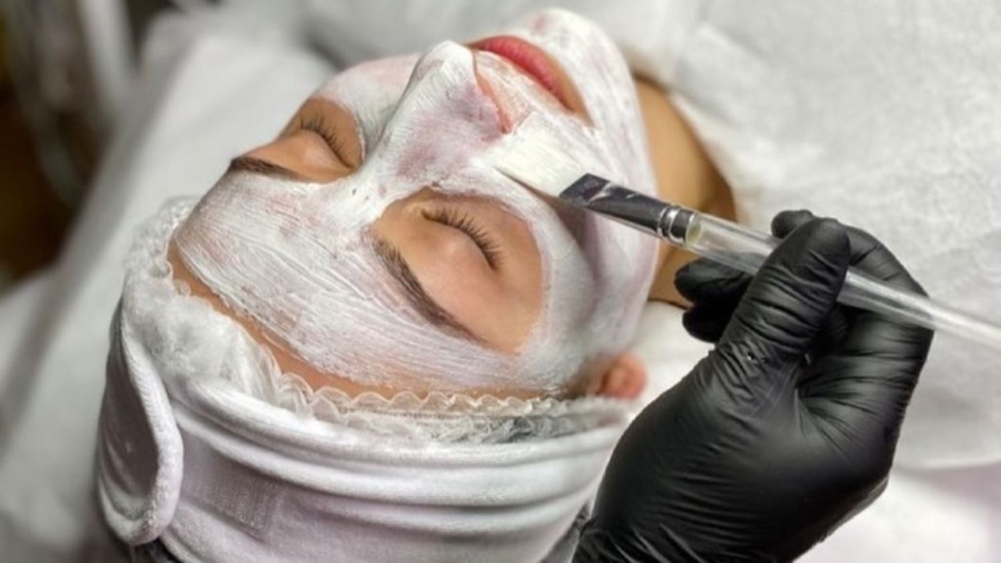 HiDubai-business-cabello-lounge-by-baravia-beauty-wellness-health-beauty-salons-umm-al-sheif-dubai