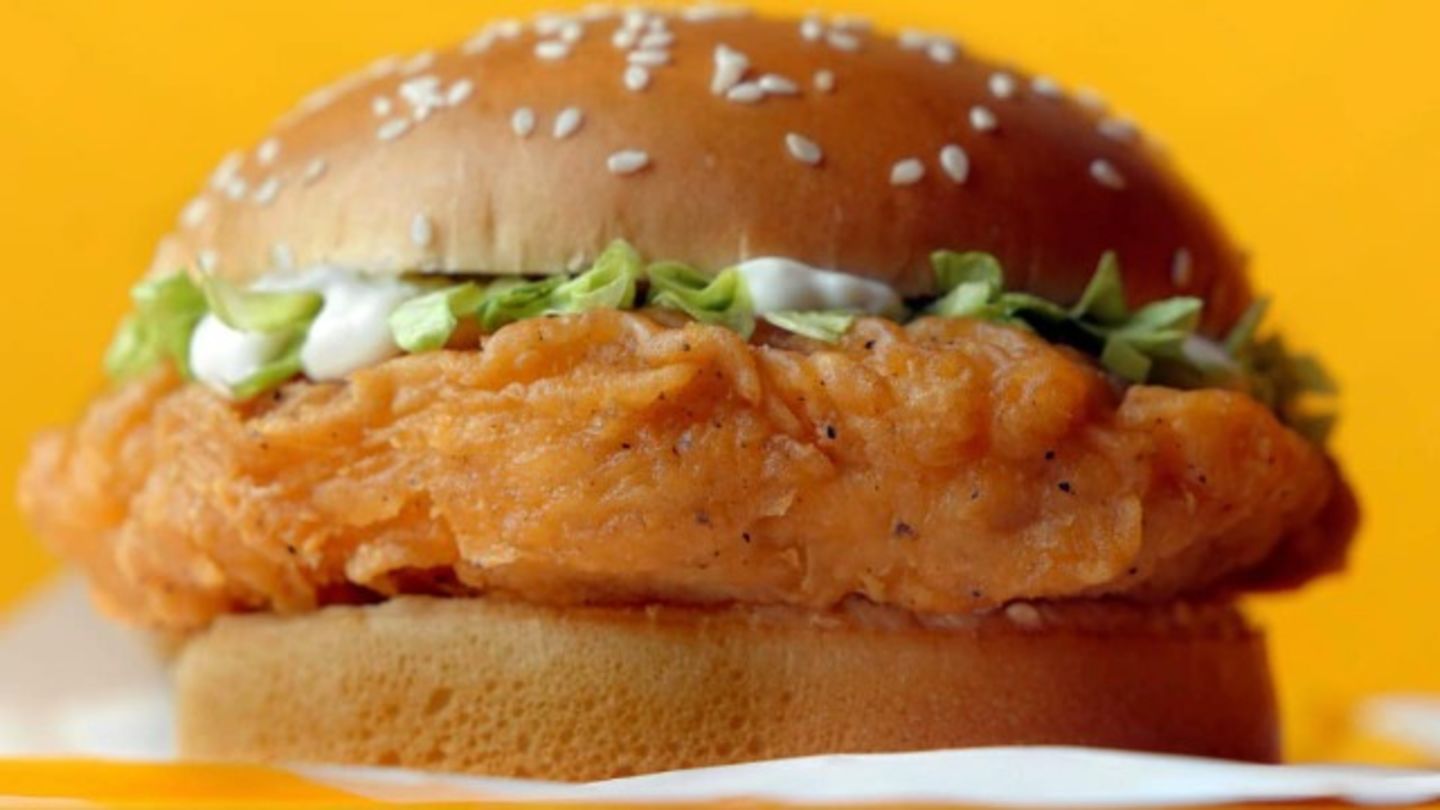 HiDubai-business-mcdonalds-food-beverage-restaurants-bars-al-qusais-industrial-1-dubai