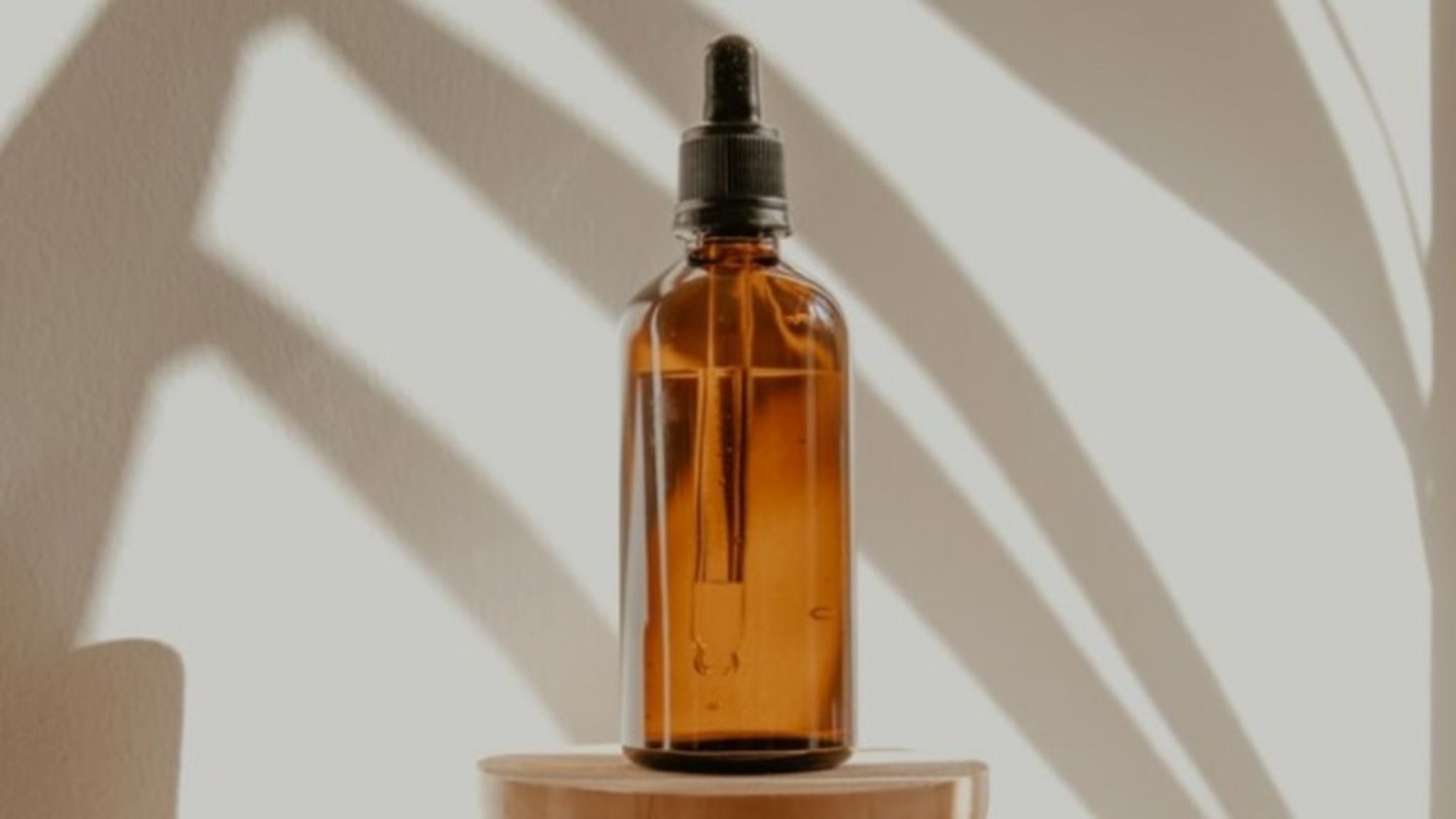 HiDubai-business-unicare-cosmetics-perfumes-manufacturing-b2b-services-manufacturing-al-khabaisi-dubai-1