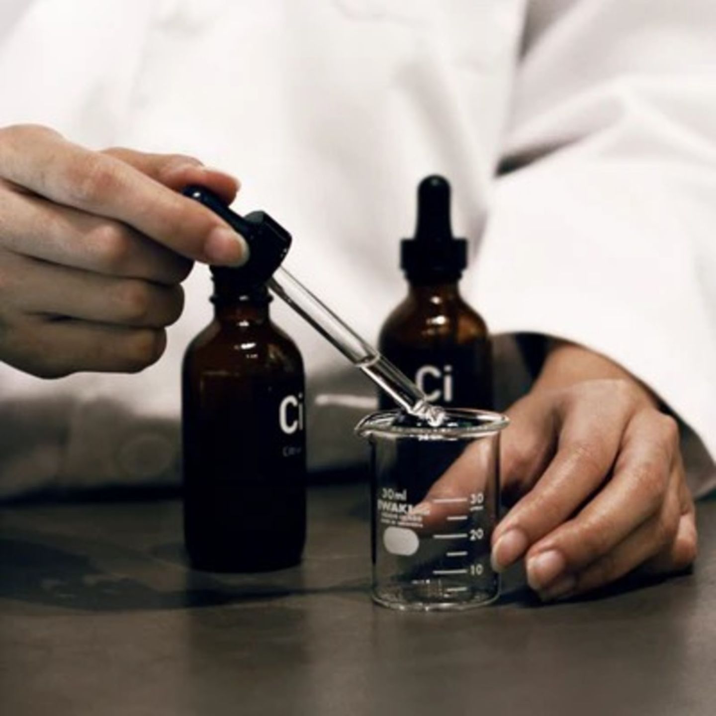 HiDubai-business-oo-la-lab-shopping-beauty-cosmetics-stores-mirdif-dubai