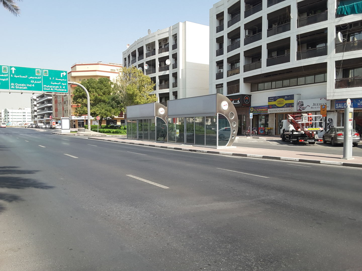 HiDubai-business-etisalat-qusais-industrial-area-1-bus-stop-transport-vehicle-services-public-transport-al-qusais-industrial-1-dubai-2