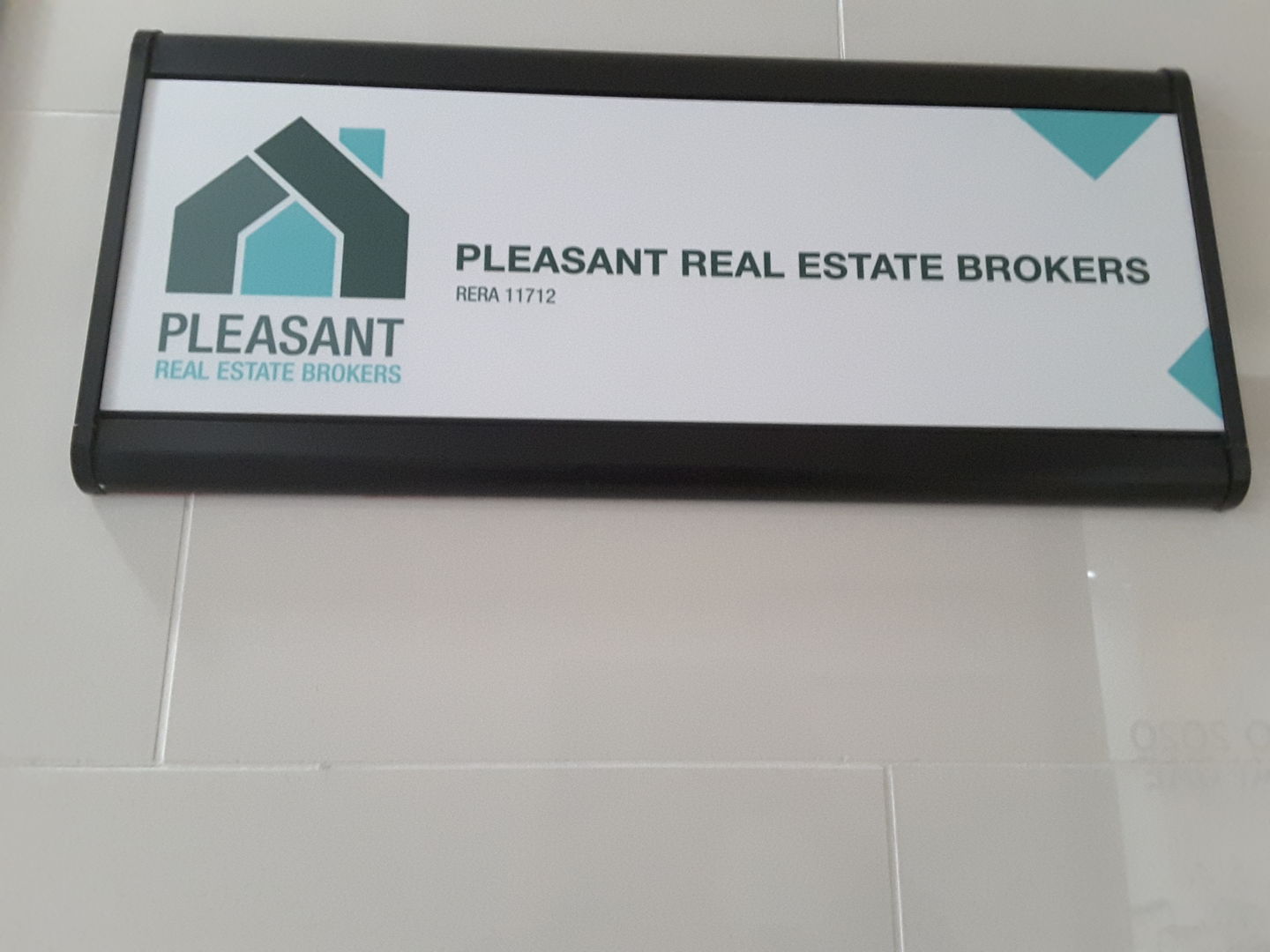 HiDubai-business-pleasant-real-estate-brokers-housing-real-estate-real-estate-agencies-al-safa-1-dubai-2