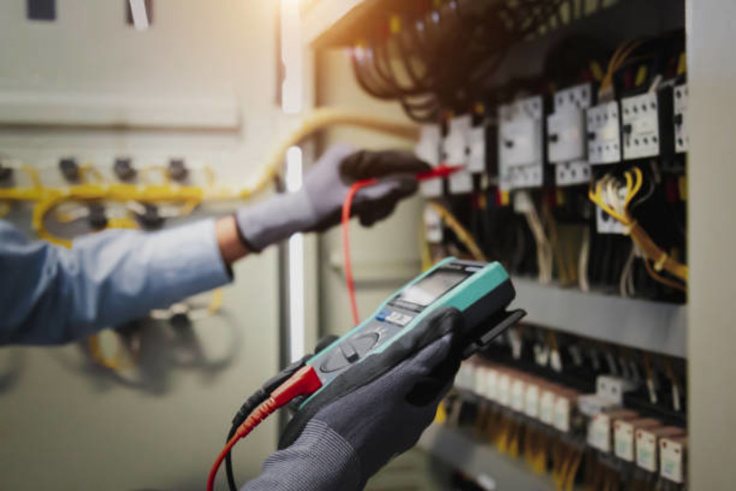 HiDubai-business-artisan-plus-technical-services-home-handyman-maintenance-services-al-quoz-industrial-4-dubai