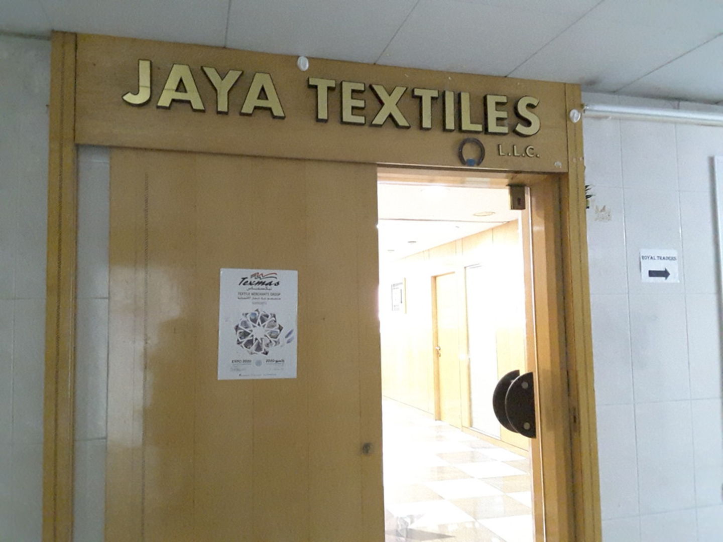 HiDubai-business-jaya-textiles-b2b-services-distributors-wholesalers-meena-bazar-al-souq-al-kabeer-dubai-2