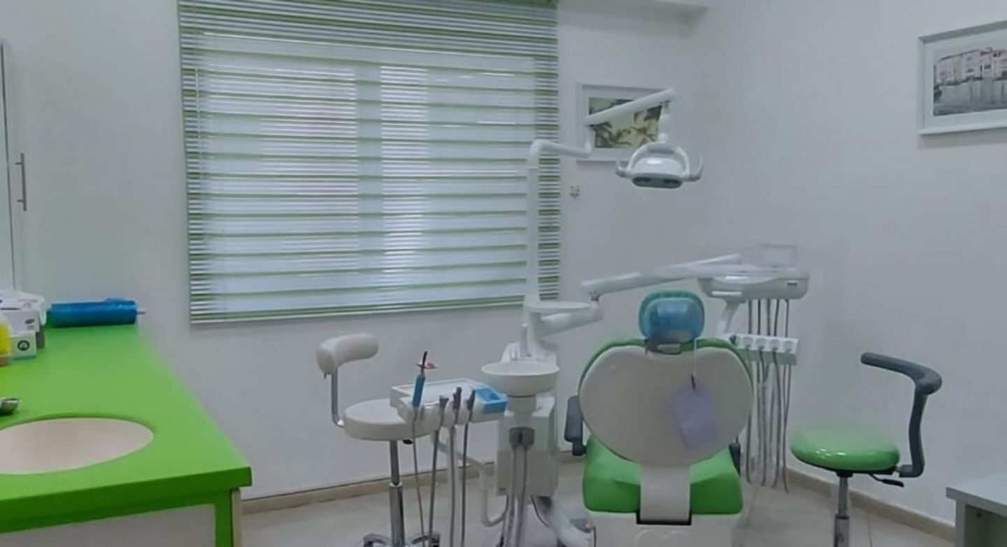 HiDubai-business-al-fayrouz-dental-supplies-b2b-services-distributors-wholesalers-jumeirah-1-dubai