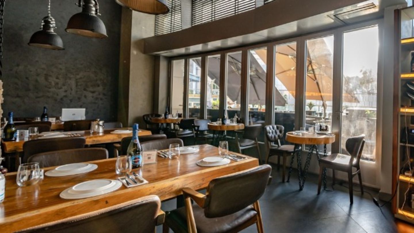 HiDubai-business-berkan-steakhouse-food-beverage-restaurants-bars-burj-khalifa-dubai