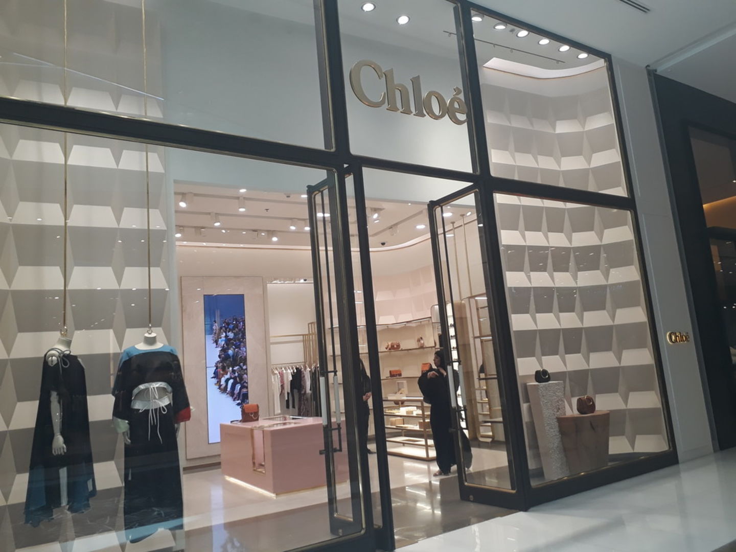 HiDubai-business-chloe-shopping-apparel-burj-khalifa-dubai-2