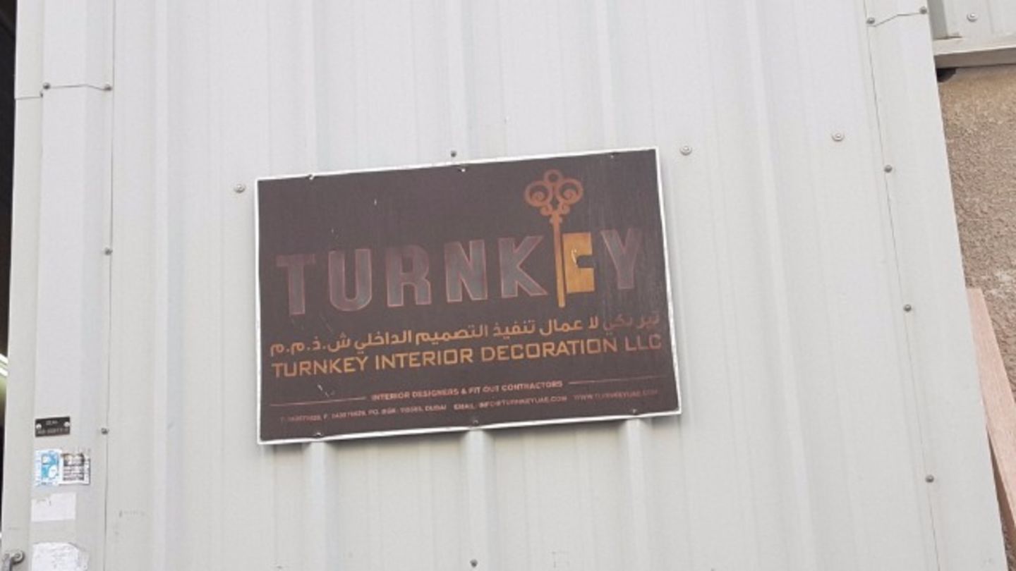 HiDubai-business-turnkey-interior-decoration-home-interior-designers-architects-al-quoz-industrial-4-dubai-2