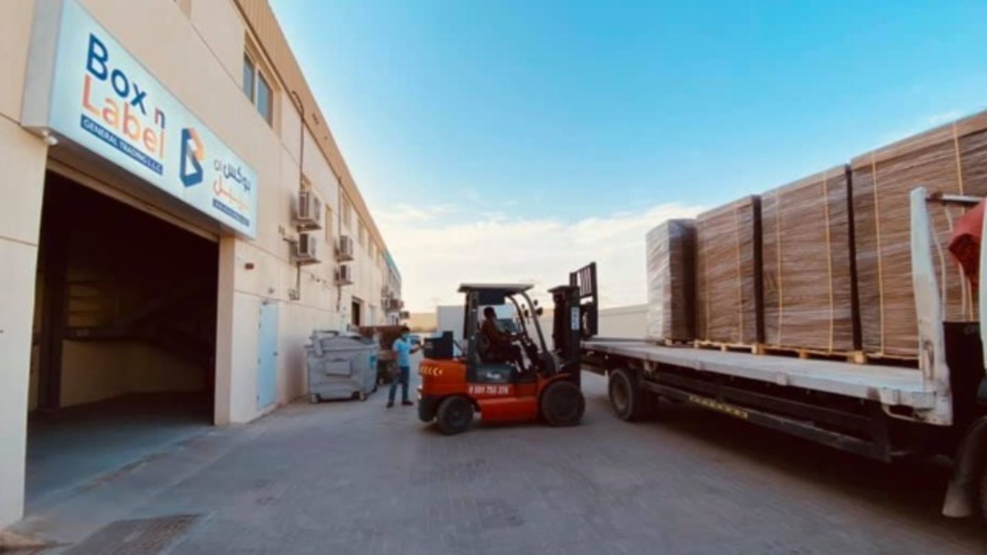 HiDubai-business-box-n-label-general-trading-b2b-services-manufacturing-mushrif-dubai