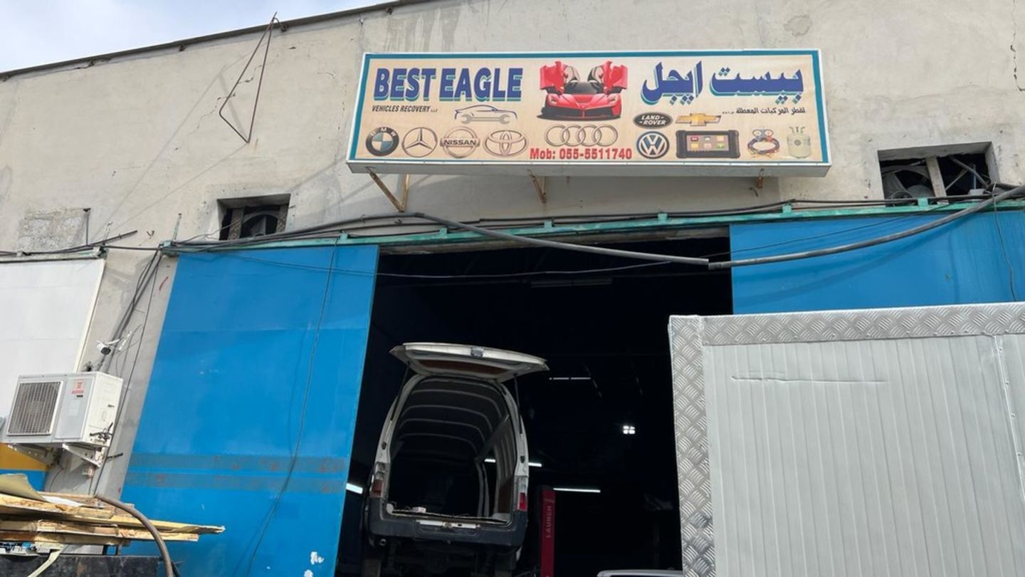 HiDubai-business-best-eagle-vehicles-recovery-transport-vehicle-services-auto-umm-ramool-dubai