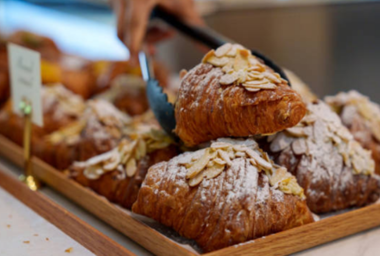 HiDubai-business-al-shifa-bakery-food-beverage-bakeries-desserts-sweets-ras-al-khor-industrial-2-dubai