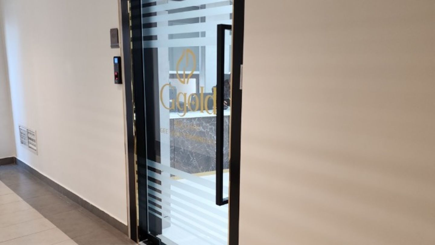 HiDubai-business-gee-gold-trading-shopping-jewellery-precious-stones-al-daghaya-dubai