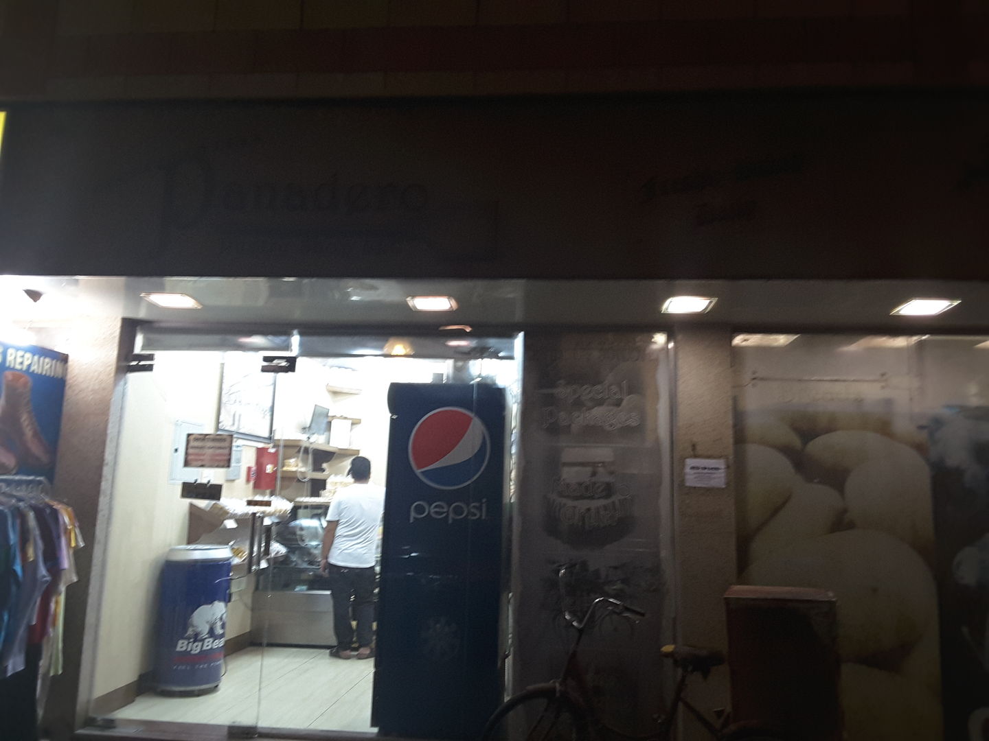 HiDubai-business-panadero-pastry-shop-food-beverage-bakeries-desserts-sweets-al-satwa-dubai-2