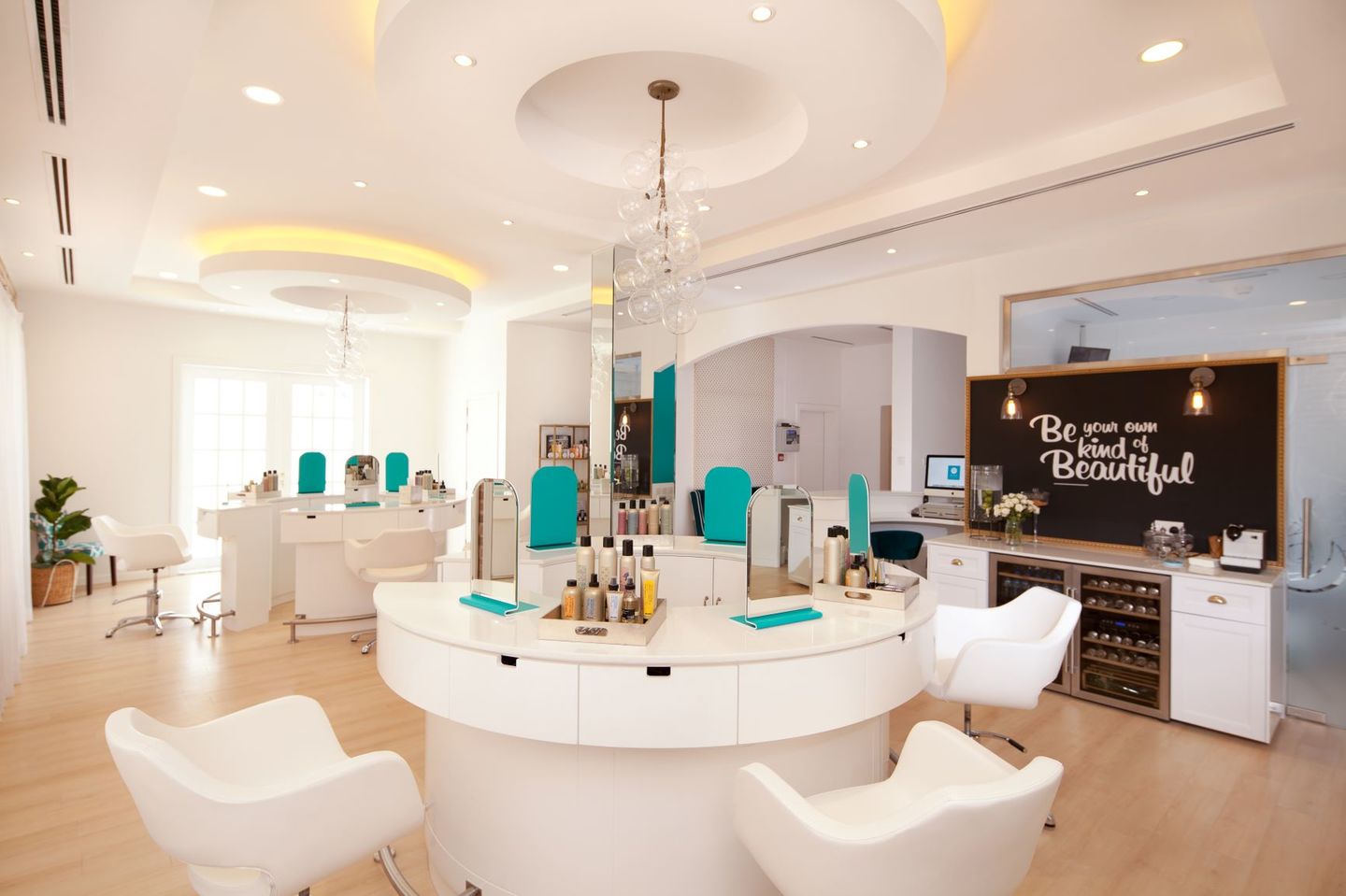 HiDubai-business-be-bar-blow-dry-salon-beauty-wellness-health-beauty-salons-umm-suqeim-1-dubai-3