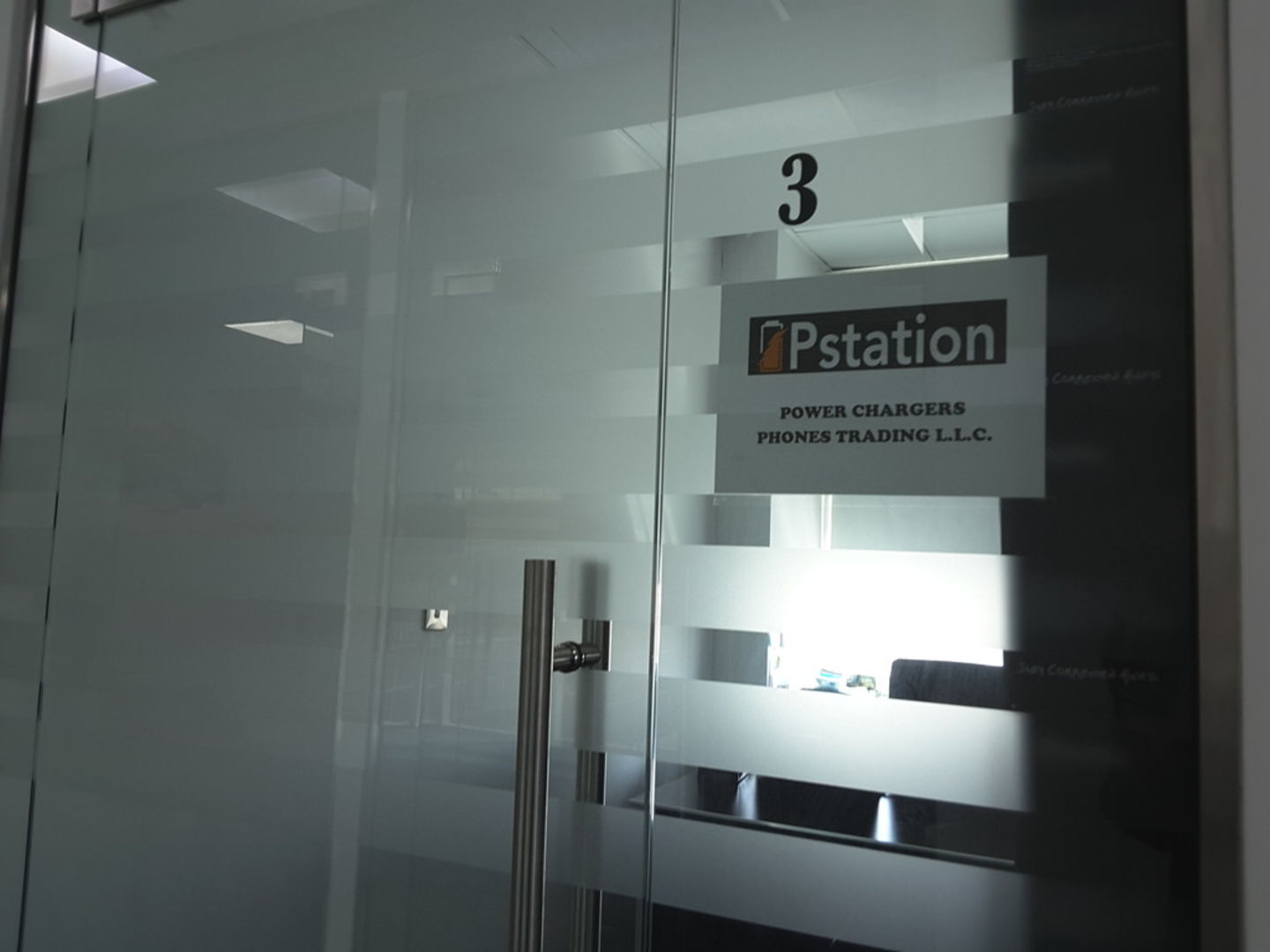 HiDubai-business-pstation-power-chargers-b2b-services-distributors-wholesalers-business-bay-dubai-2