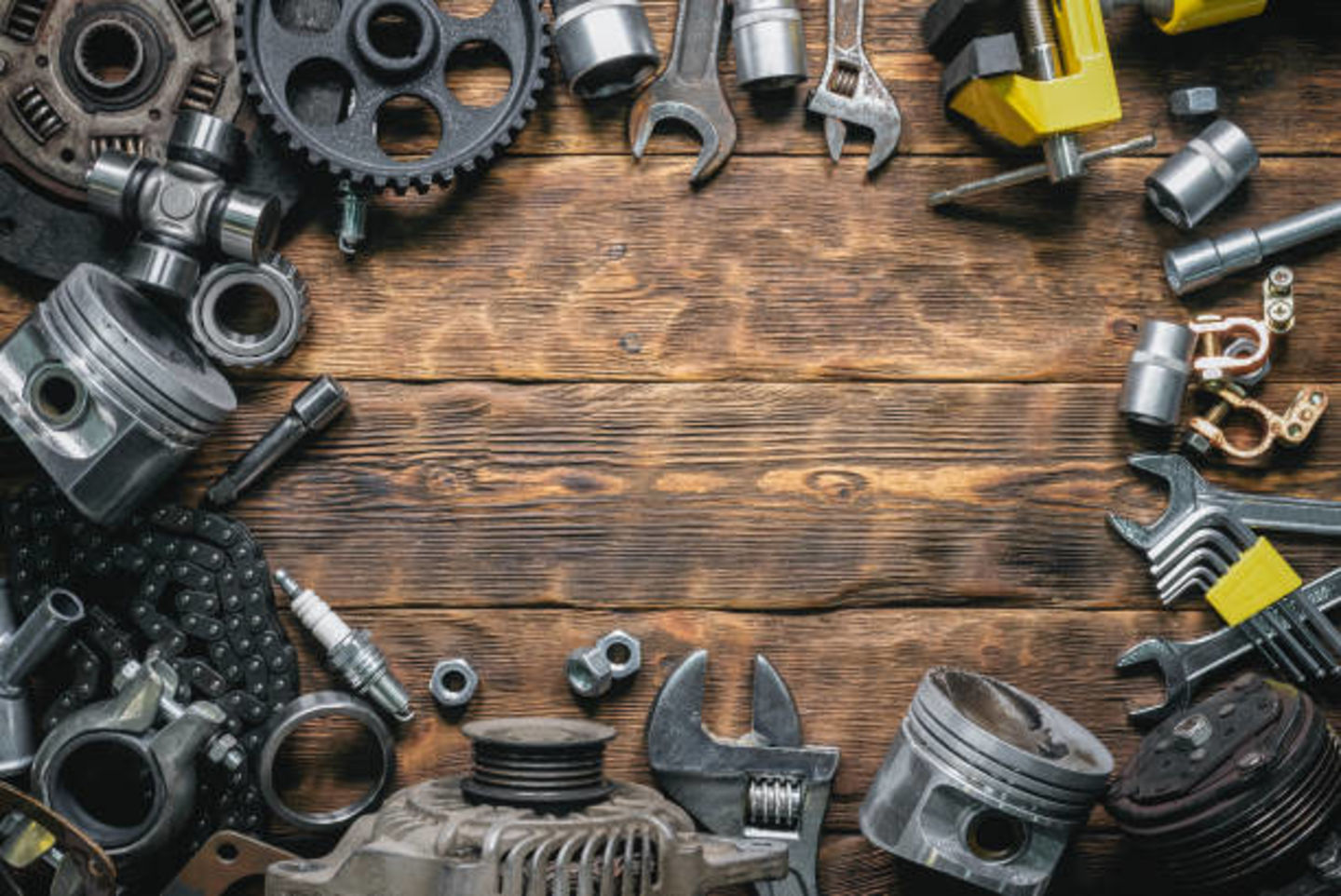 HiDubai-business-malik-motor-auto-spare-parts-transport-vehicle-services-auto-spare-parts-accessories-naif-dubai