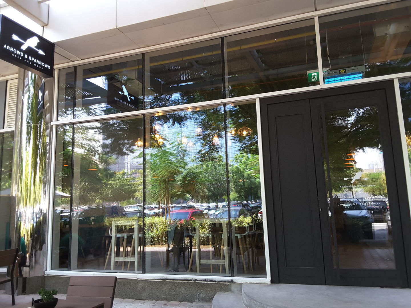 HiDubai-business-arrows-and-sparrows-cafe-restaurant-food-beverage-coffee-shops-the-greens-al-thanyah-3-dubai-2