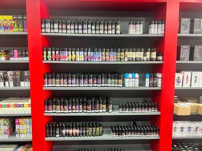 elfbar nachfüll pod läuft aus Just Vape Electronic Cigarettes & Accessories(Smoking Centers) in Al  Karama, Dubai