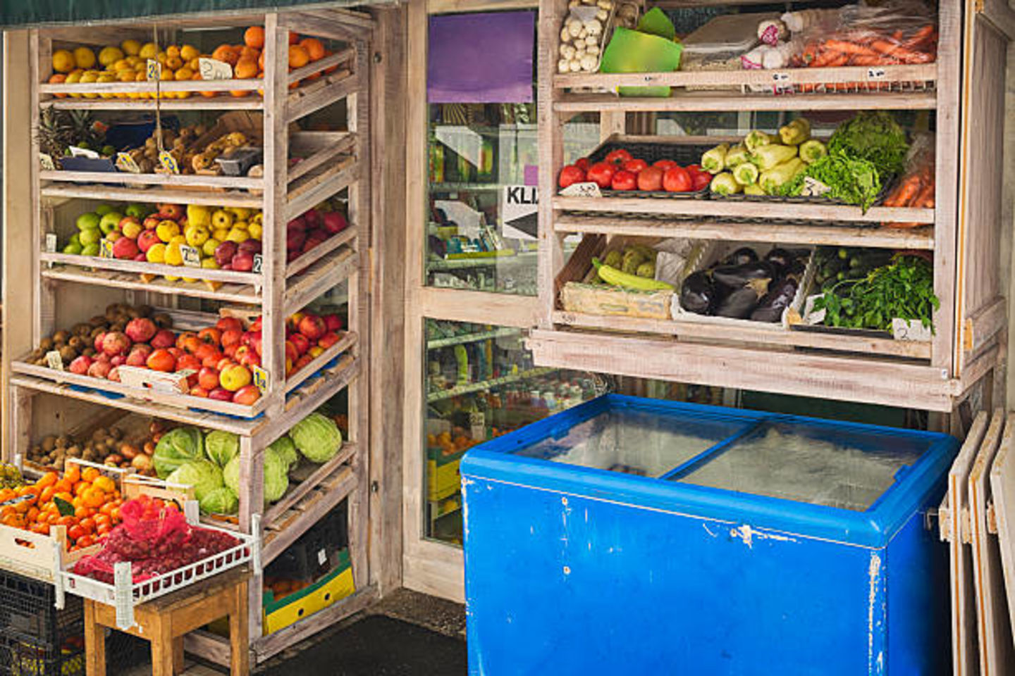 HiDubai-business-najmat-wadi-al-baraka-supermarket-shopping-supermarkets-hypermarkets-grocery-stores-al-quoz-industrial-4-dubai