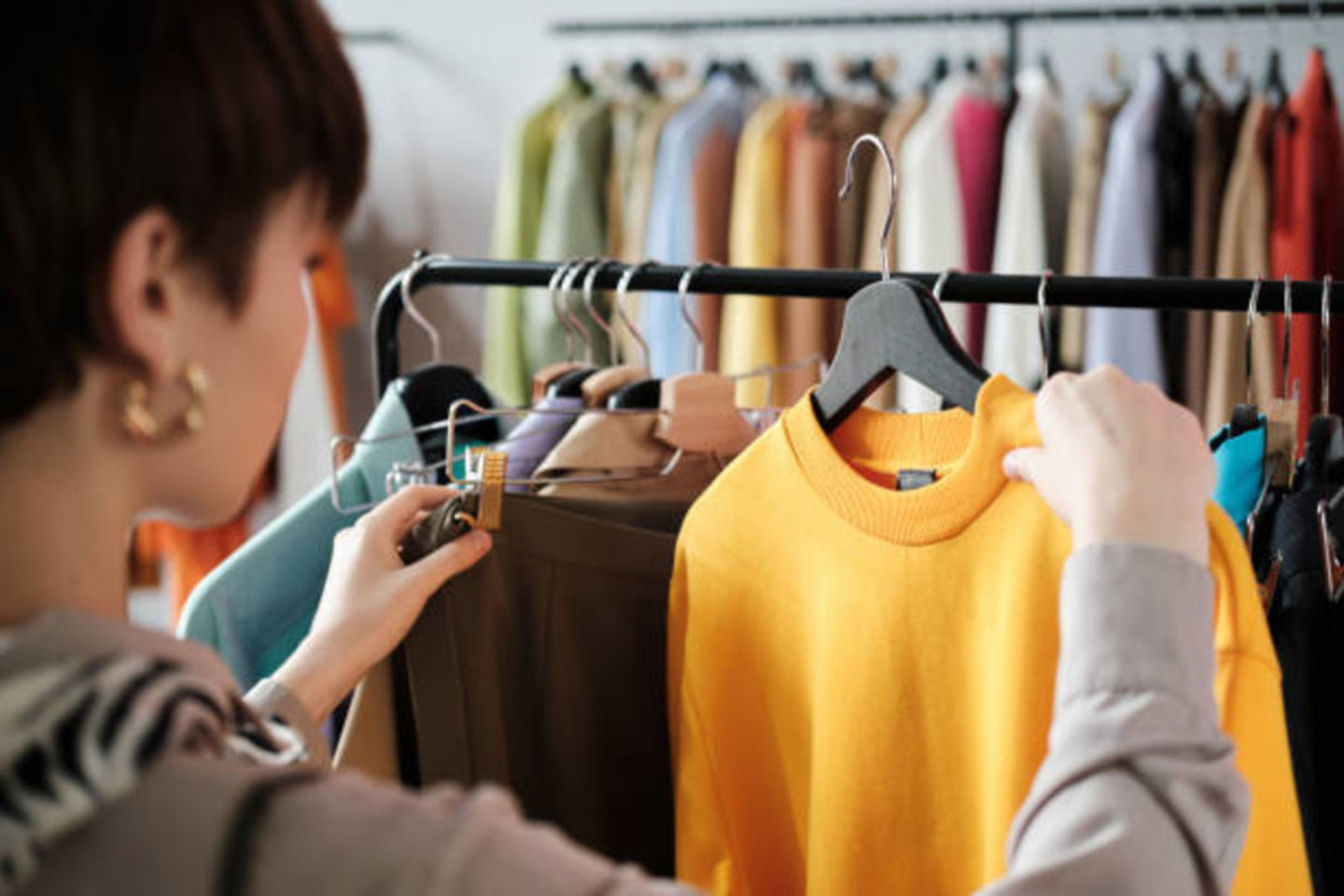 HiDubai-business-rukn-altahreer-textiles-ready-made-garments-co-shopping-apparel-al-buteen-dubai