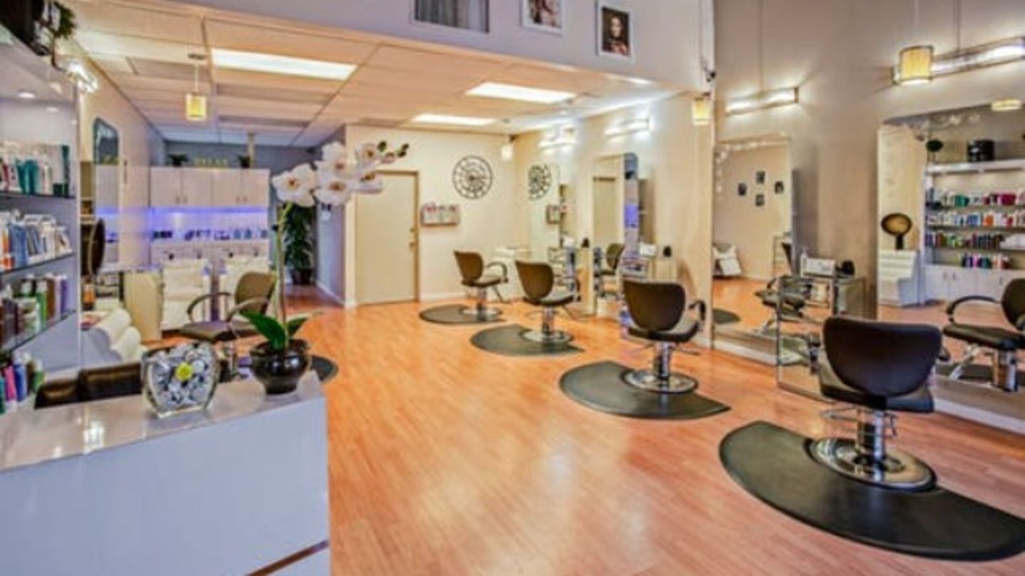 HiDubai-business-ajmal-hair-dressing-equipment-trading-b2b-services-distributors-wholesalers-hor-al-anz-dubai-2